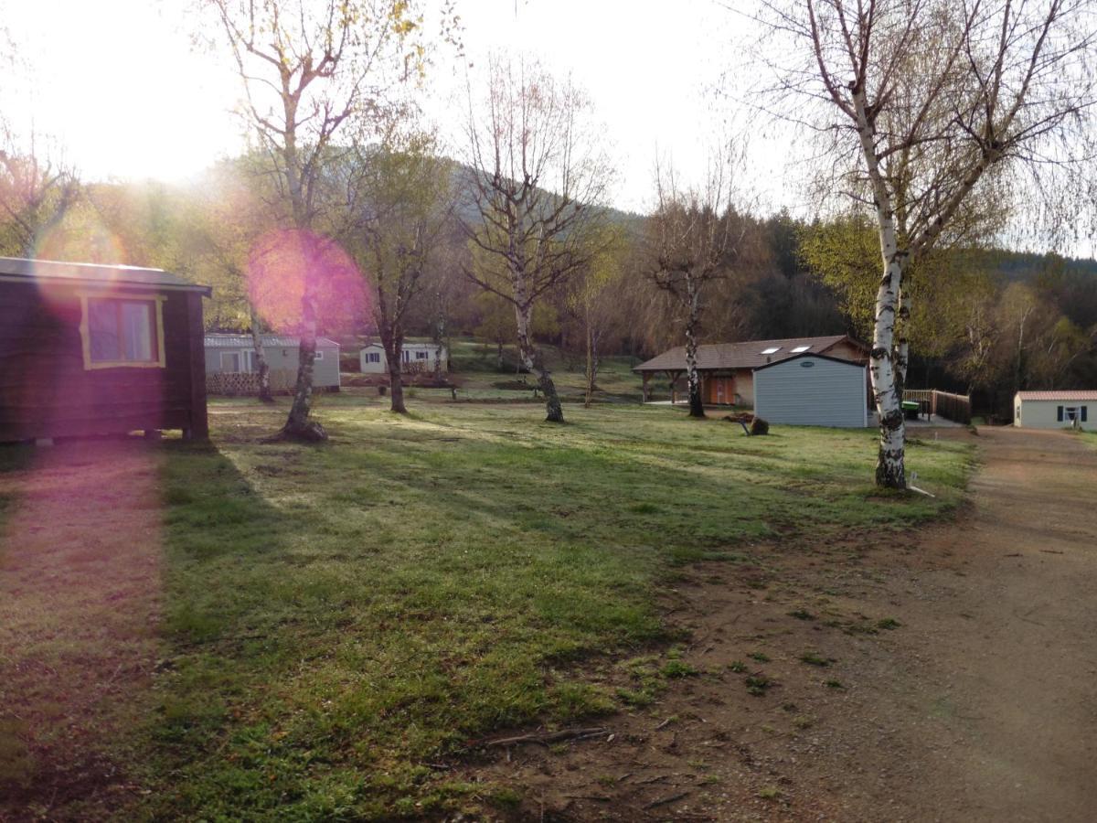 Camping Le Montbartoux Vollore-Ville Zewnętrze zdjęcie